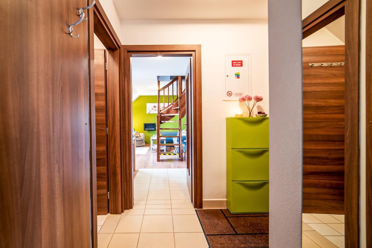 Apartman Tulanie 62 Kamzik Donovaly 2 Izbovy Mezonet Deluxe Parkovanie V Podzemnej Garazi Zdarma エクステリア 写真